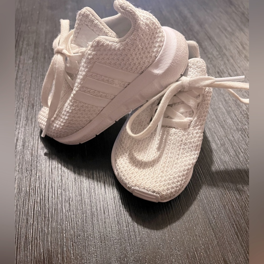 Adidas Swift Run X C Ortholite White Sneakers 🌵5K